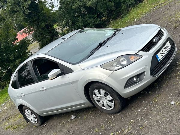 Ford Focus Hatchback, Diesel, 2011, Silver
