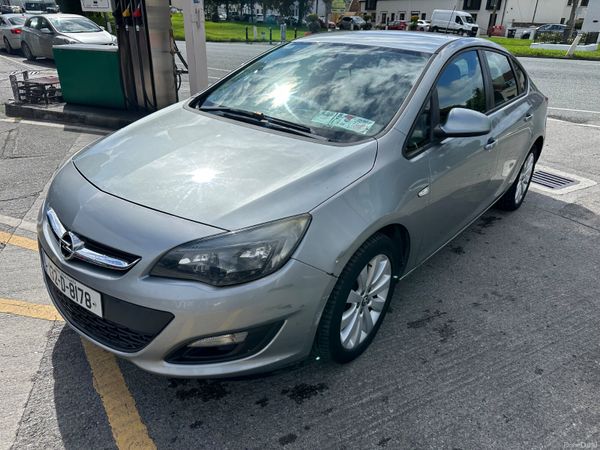 Opel Astra Saloon, Diesel, 2013, Silver