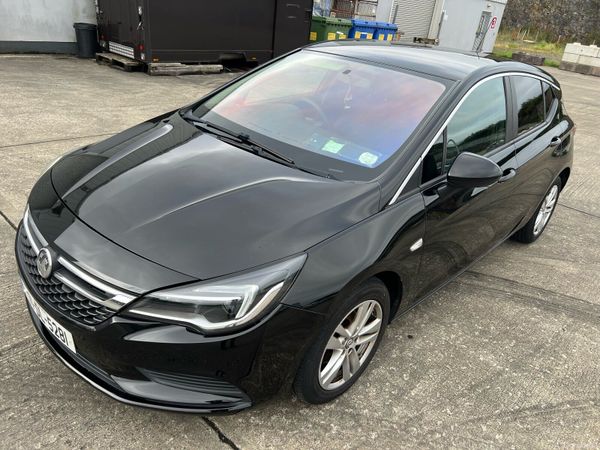 Vauxhall Astra Hatchback, Diesel, 2017, Black
