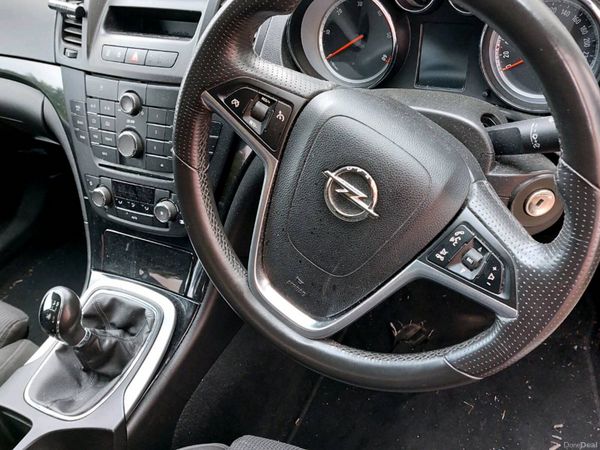 Opel Insignia Saloon, Diesel, 2009, White