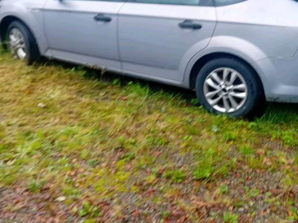 Ford Mondeo Hatchback, Diesel, 2011, Grey