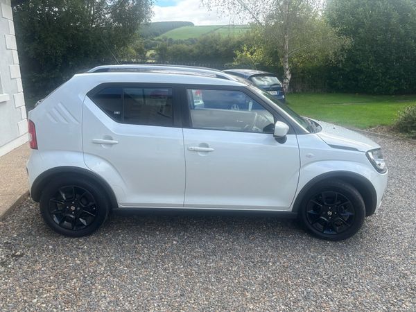 Suzuki Ignis Hatchback, Petrol, 2018, White