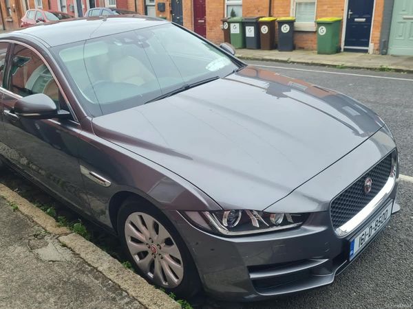 Jaguar XE Saloon, Diesel, 2016, Grey