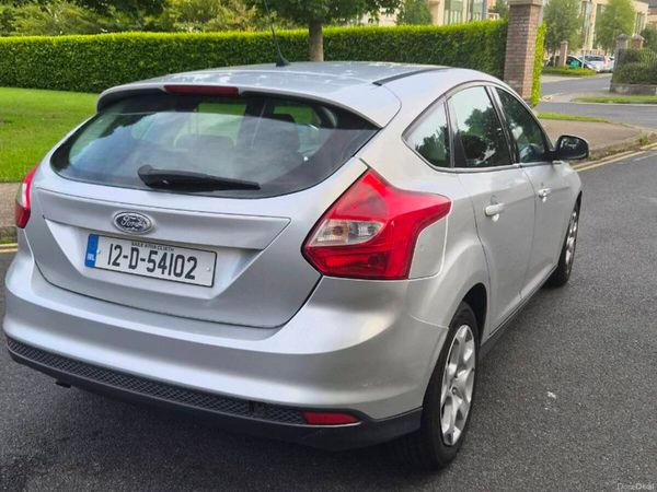 Ford Focus Hatchback, Petrol, 2012, Silver