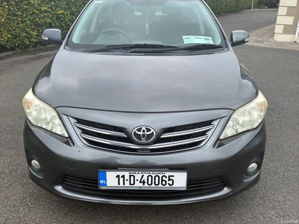 Toyota Corolla Saloon, Diesel, 2011, Grey