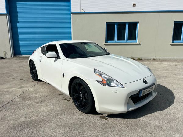 Nissan 370Z Coupe, Petrol, 2010, White
