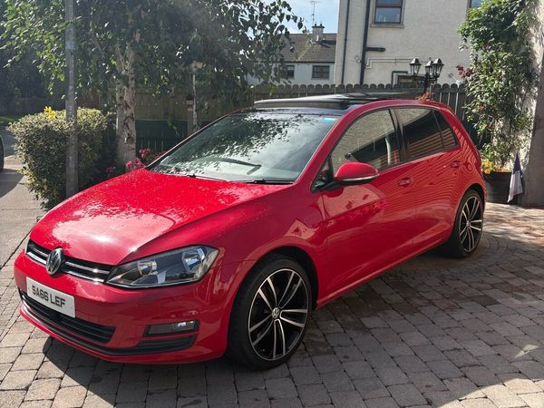 Volkswagen Golf Hatchback, Diesel, 2016, Red