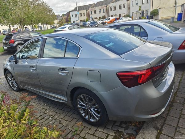 Toyota Avensis Saloon, Petrol, 2016, Grey