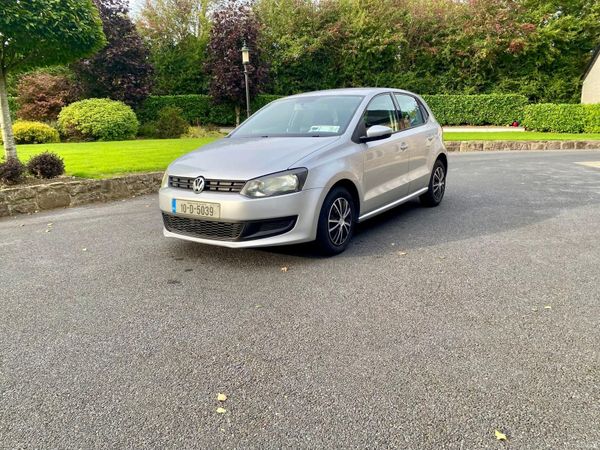 Volkswagen Polo Hatchback, Petrol, 2010, Silver