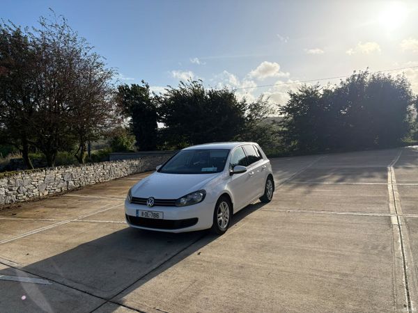 Volkswagen Golf Hatchback, Petrol, 2011, White