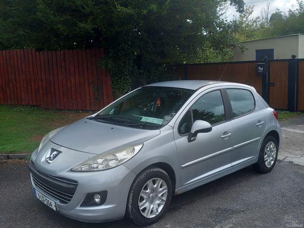 Peugeot 207 Hatchback, Diesel, 2011, Silver