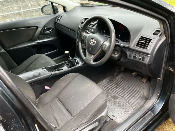 Toyota Avensis Saloon, Diesel, 2011, Grey