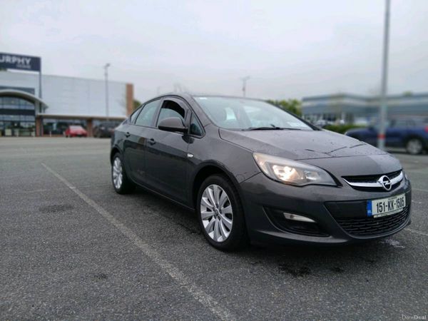 Opel Astra Saloon, Diesel, 2015, Grey