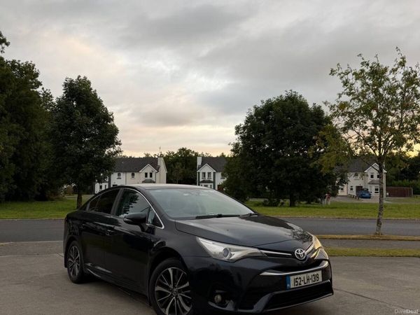 Toyota Avensis Saloon, Diesel, 2015, Grey