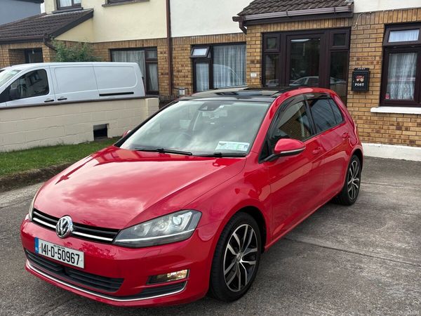 Volkswagen Golf Hatchback, Petrol, 2014, Red