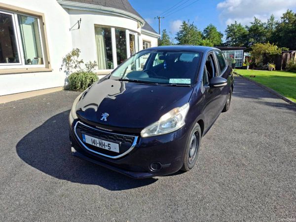 Peugeot 208 Hatchback, Diesel, 2014, Blue