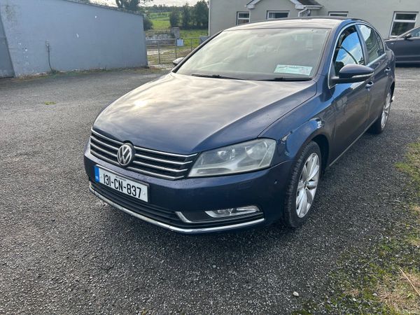 Volkswagen Passat Saloon, Diesel, 2013, Blue