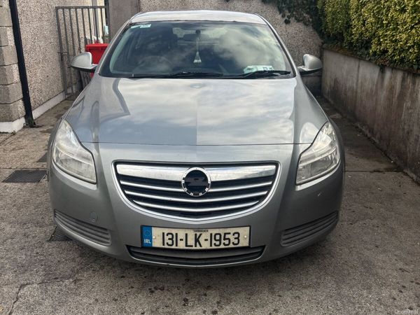Vauxhall Insignia Hatchback, Diesel, 2013, Silver