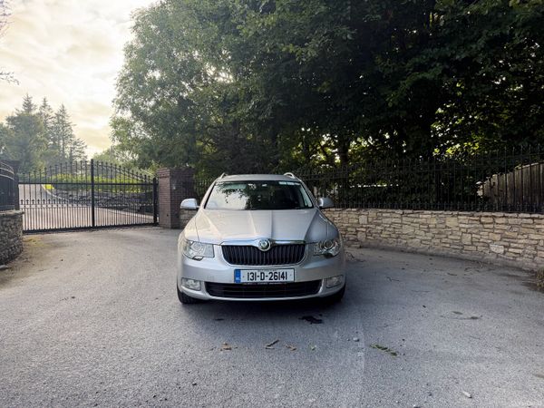 Skoda Superb Estate, Diesel, 2013, Silver