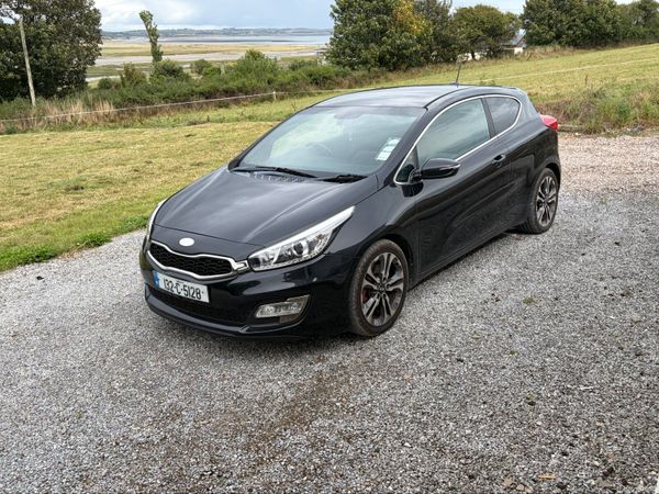 Kia Ceed Hatchback, Diesel, 2013, Black
