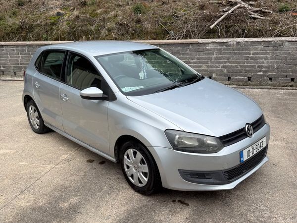 Volkswagen Polo Hatchback, Petrol, 2010, Silver