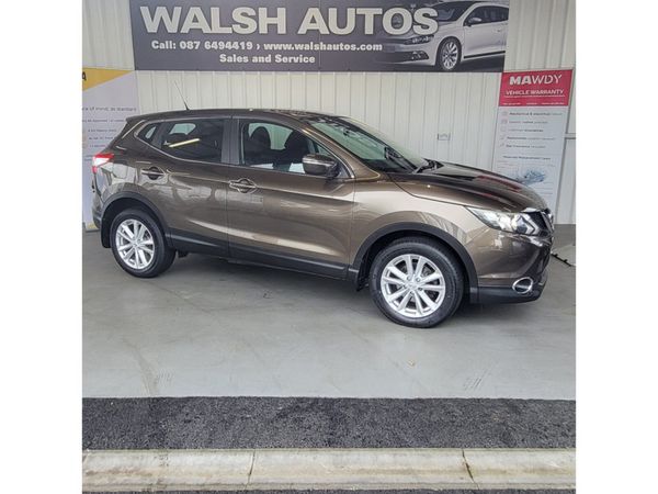 Nissan Qashqai MPV, Diesel, 2014, Brown