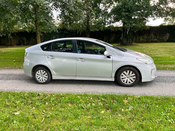 Toyota Prius Hatchback, Petrol Hybrid, 2012, Silver