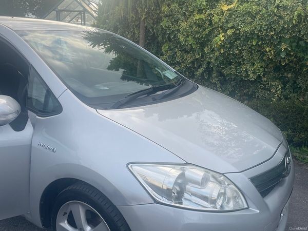 Toyota Auris Hatchback, Petrol Hybrid, 2012, Silver