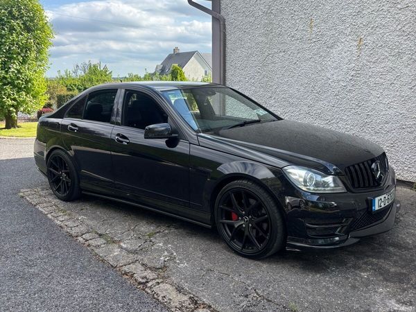 Mercedes-Benz C-Class Saloon, Diesel, 2012, Black