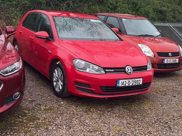 Volkswagen Golf Hatchback, Diesel, 2014, Red