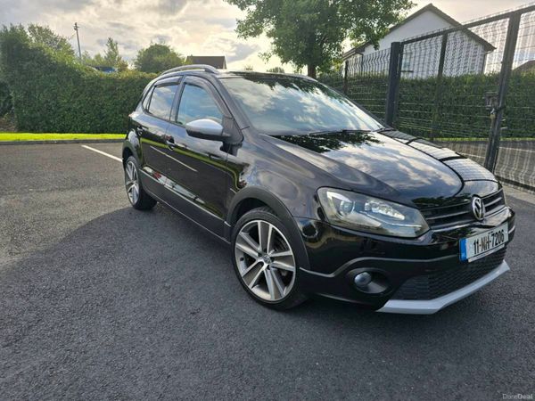 Volkswagen Polo Hatchback, Petrol, 2011, Black