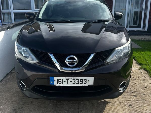 Nissan Qashqai Hatchback, Diesel, 2016, Black