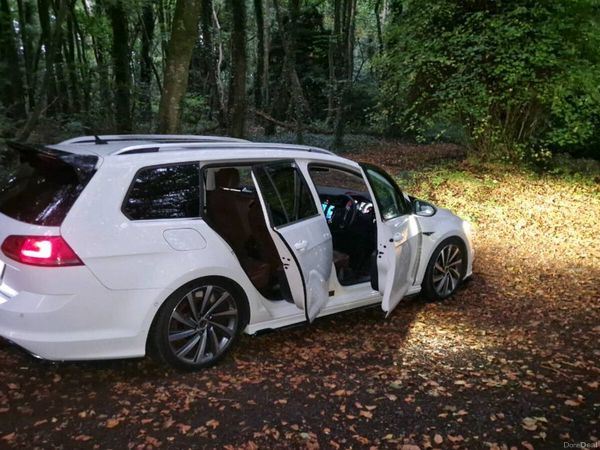 Volkswagen Golf Estate, Petrol, 2016, White