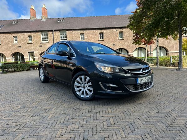 Opel Astra Saloon, Diesel, 2015, Black