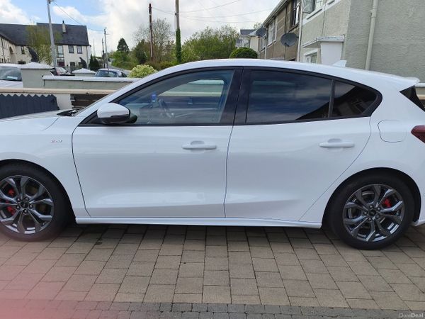 Ford Focus Hatchback, Petrol, 2024, White