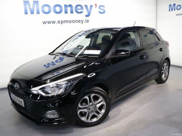 Hyundai i20 Hatchback, Petrol, 2020, Black