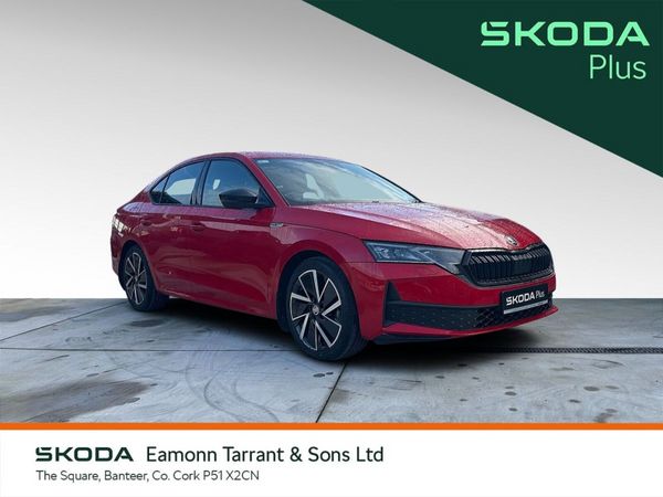 Skoda Octavia Saloon, Diesel, 2025, Red