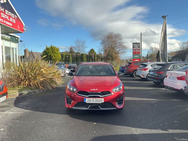 Kia Ceed Hatchback, Petrol, 2025, Red