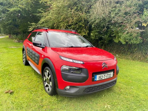 Citroen C4 Cactus Hatchback, Petrol, 2015, Red