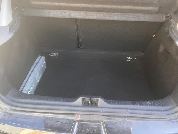 Renault Clio Hatchback, Petrol, 2018, Black