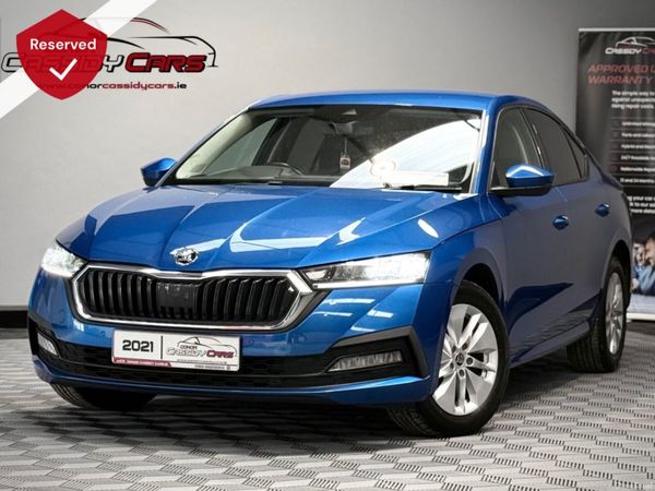 Skoda Octavia Hatchback, Diesel, 2021, Blue