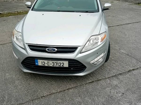 Ford Mondeo Hatchback, Diesel, 2012, Silver