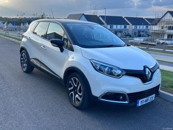 Renault Captur Hatchback, Diesel, 2015, Yellow