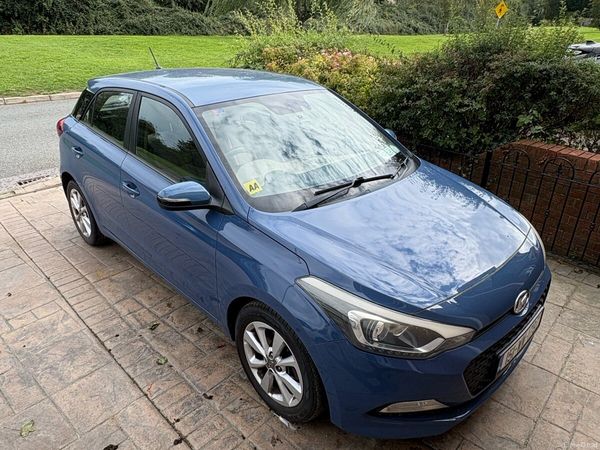 Hyundai i20 Hatchback, Diesel, 2015, Blue