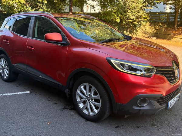 Renault Kadjar SUV, Diesel, 2016, Red