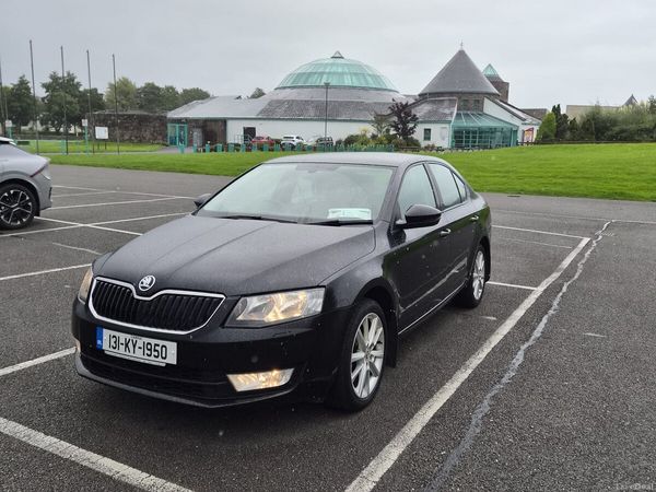 Skoda Octavia Hatchback, Diesel, 2013, Black