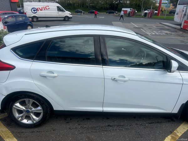 Ford Focus Hatchback, Diesel, 2013, White