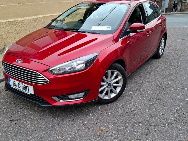 Ford Focus Hatchback, Diesel, 2018, Red