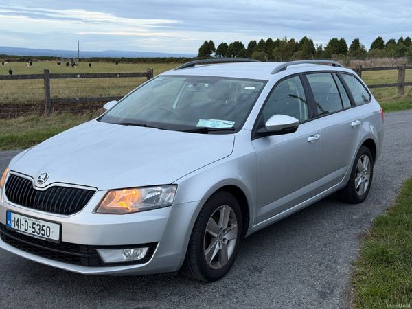 Skoda Octavia Estate, Diesel, 2014, Silver