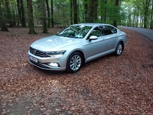 Volkswagen Passat Saloon, Diesel, 2021, Grey